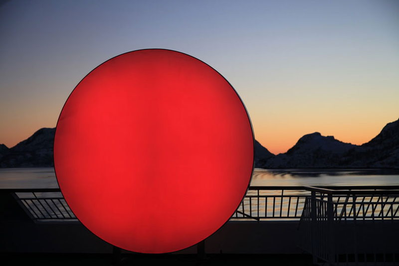 Illustration for article titled This Hypnotic Sculpture Is a Substitute Sun During Long Arctic Winters
